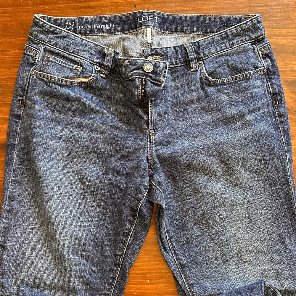 LOFT Straight Ankle Jeans